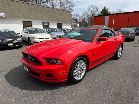 Used 2014 Ford Mustang Premium image 28