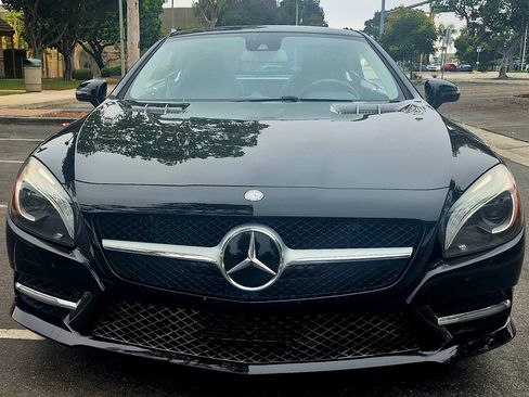 Used 2013 Mercedes-Benz SL 550 image 3