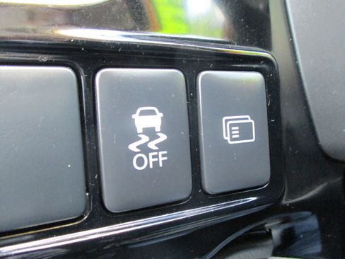 Used 2016 Mitsubishi Outlander 4WD ES image 46