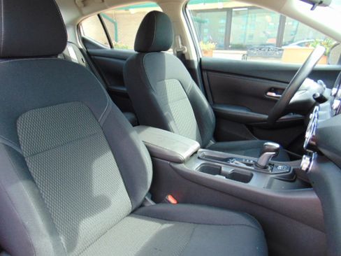 Used 2021 Nissan Sentra S image 25