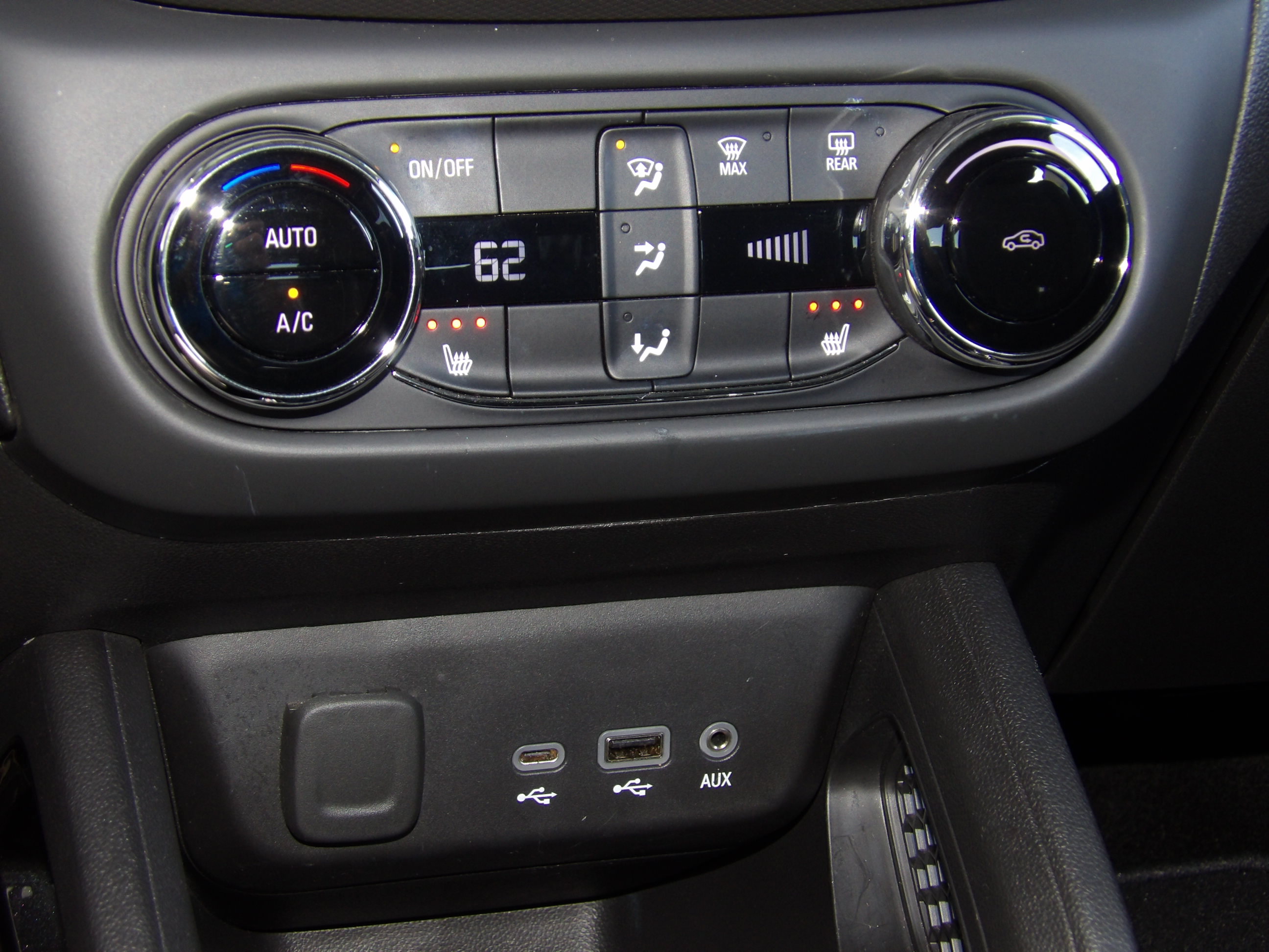 Used 2021 Chevrolet TrailBlazer FWD LT image 7