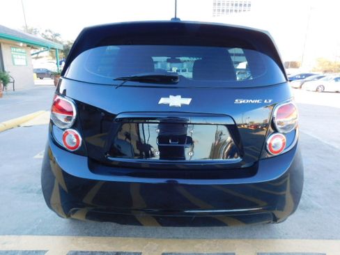 Used 2016 Chevrolet Sonic LT image 6