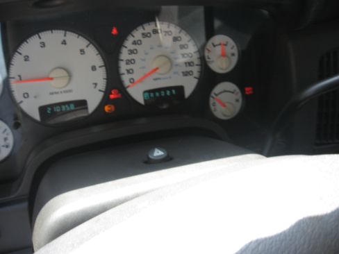 Used 2005 Dodge Ram 1500 Truck 4x4 Quad Cab image 10