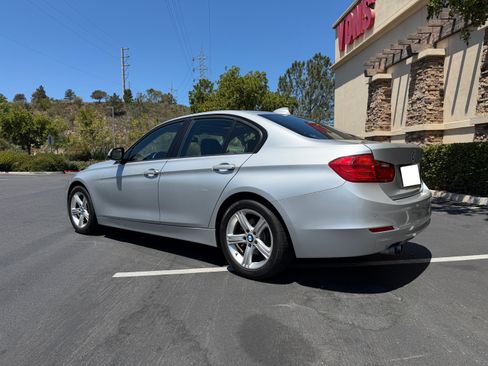 Used 2015 BMW 328i Sedan RWD image 5