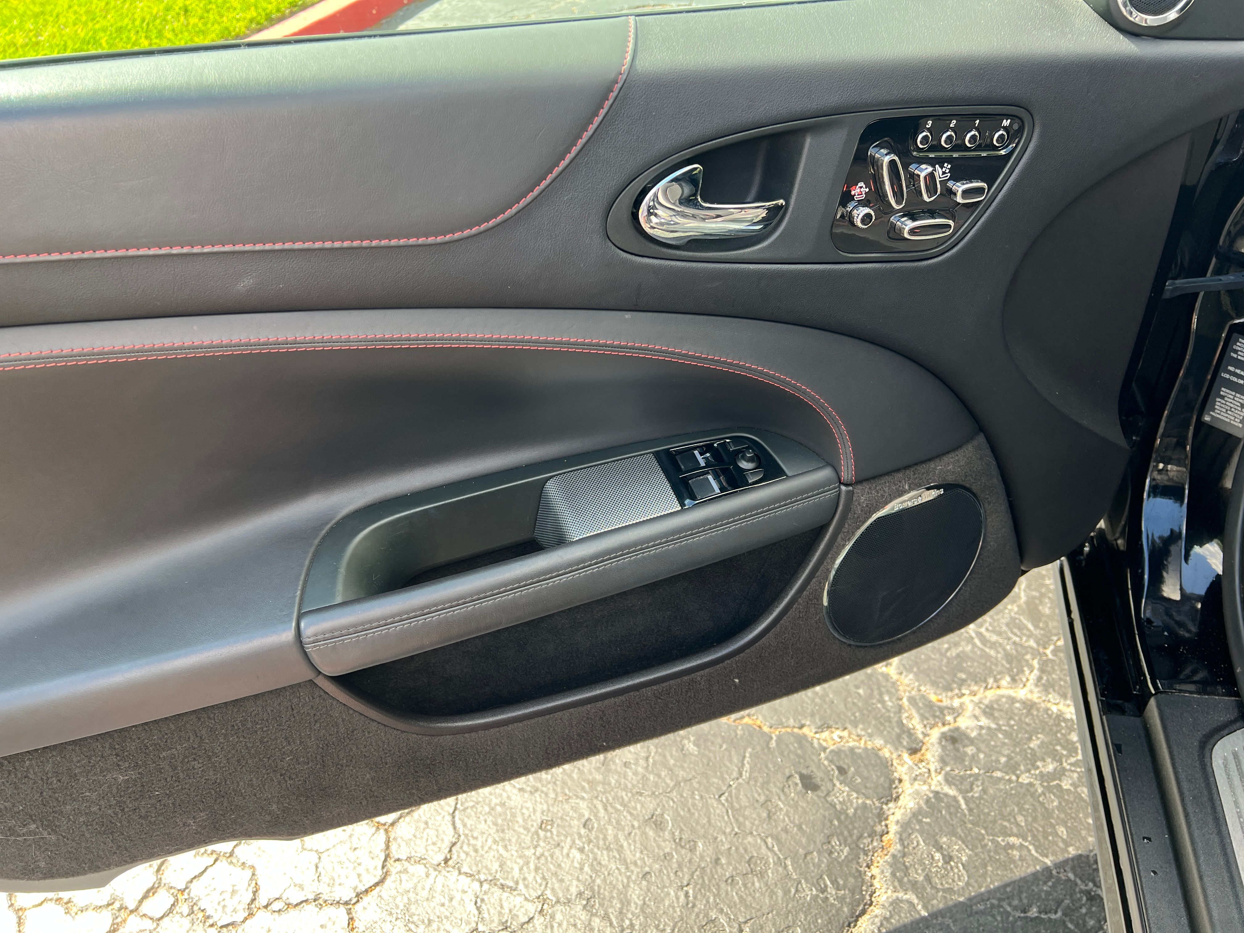 Used 2013 Jaguar XK R Coupe RWD image 12