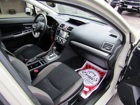 Used 2016 Subaru Crosstrek 2.0i Premium image 21