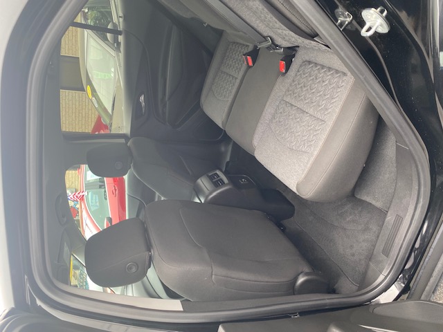 Used 2023 Chevrolet Equinox AWD LT w/ 1LT image 18