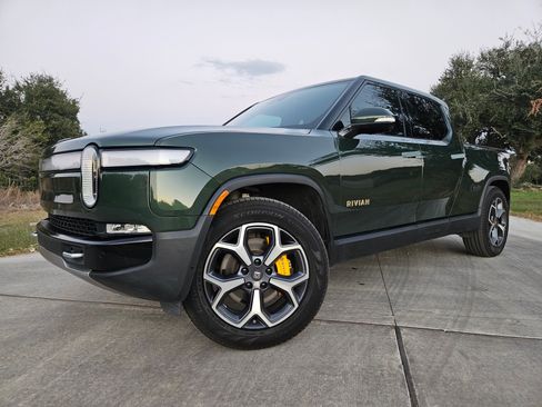 Used 2022 Rivian R1T Launch Edition image 1