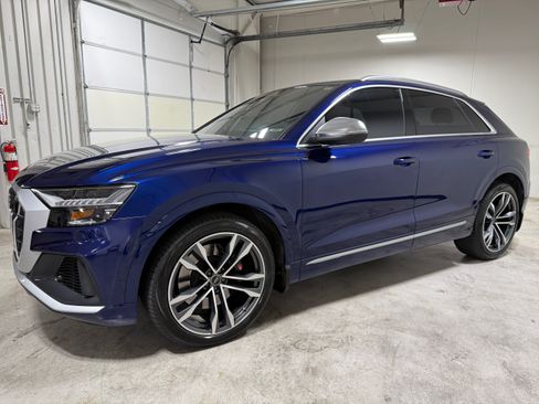 Used 2023 Audi SQ8 Prestige AWD/4WD image 10