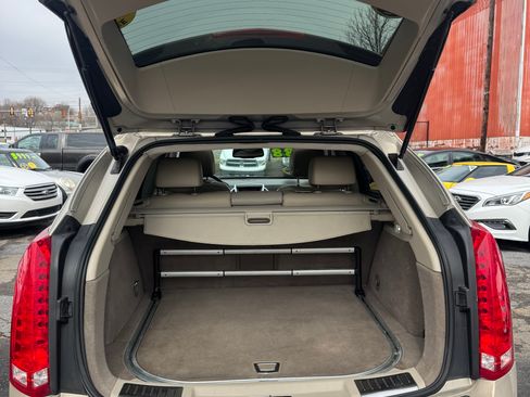 Used 2011 Cadillac SRX Luxury image 6