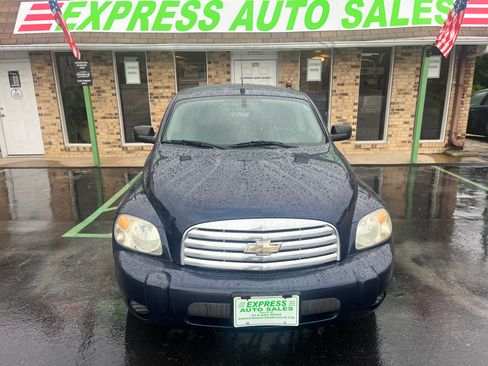 Used 2010 Chevrolet HHR LS FWD image 1