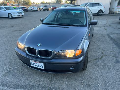 Used 2003 BMW 325i image 5