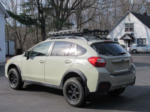 Used 2013 Subaru XV Crosstrek 2.0i Limited AWD/4WD image 5