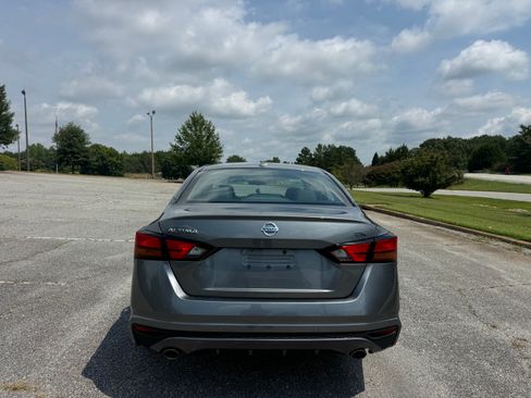 Used 2021 Nissan Altima 2.5 SR FWD image 7