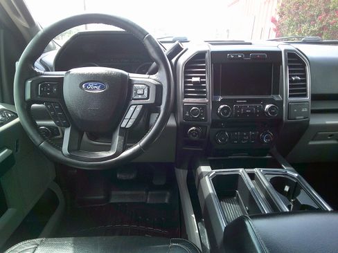 Used 2017 Ford F150 XLT AWD/4WD image 13