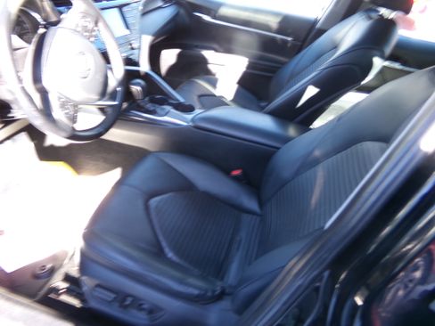 Used 2019 Toyota Camry SE image 13