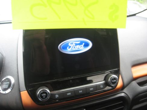 Used 2018 Ford EcoSport 4WD SES image 11