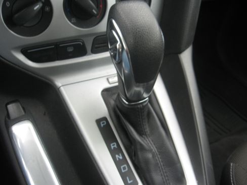 Used 2013 Ford Focus SE image 12