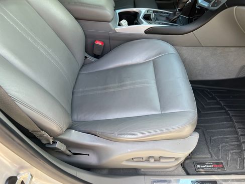 Used 2010 Cadillac SRX AWD Performance image 18