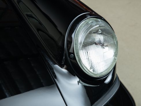 Used 1993 Porsche 911 America Roadster image 65