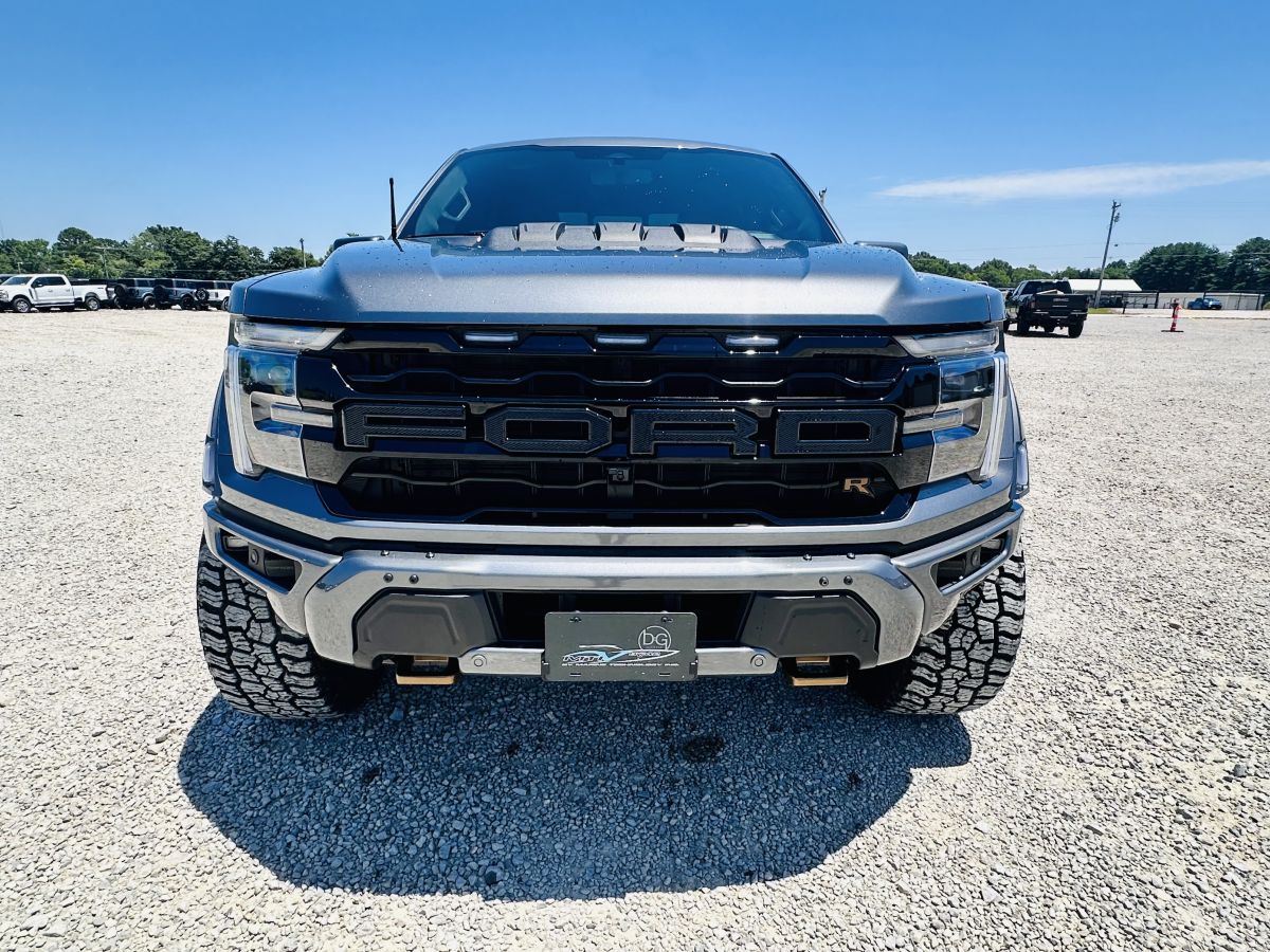 Used 2024 Ford F150 4x4 Crew Cab Raptor R image 2