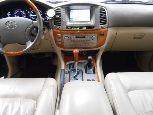 Used 2007 Lexus LX 470 image 7