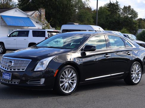 Used 2014 Cadillac XTS Platinum image 3