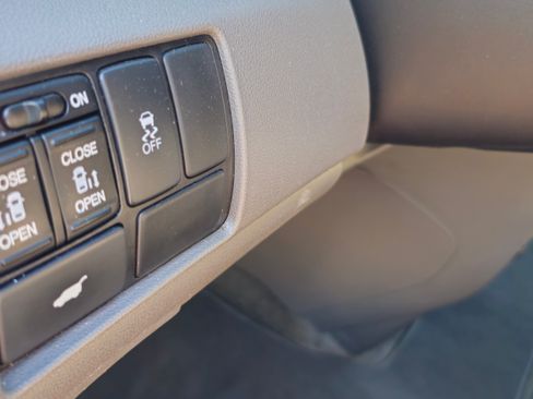 Used 2011 Honda Odyssey EX-L image 38