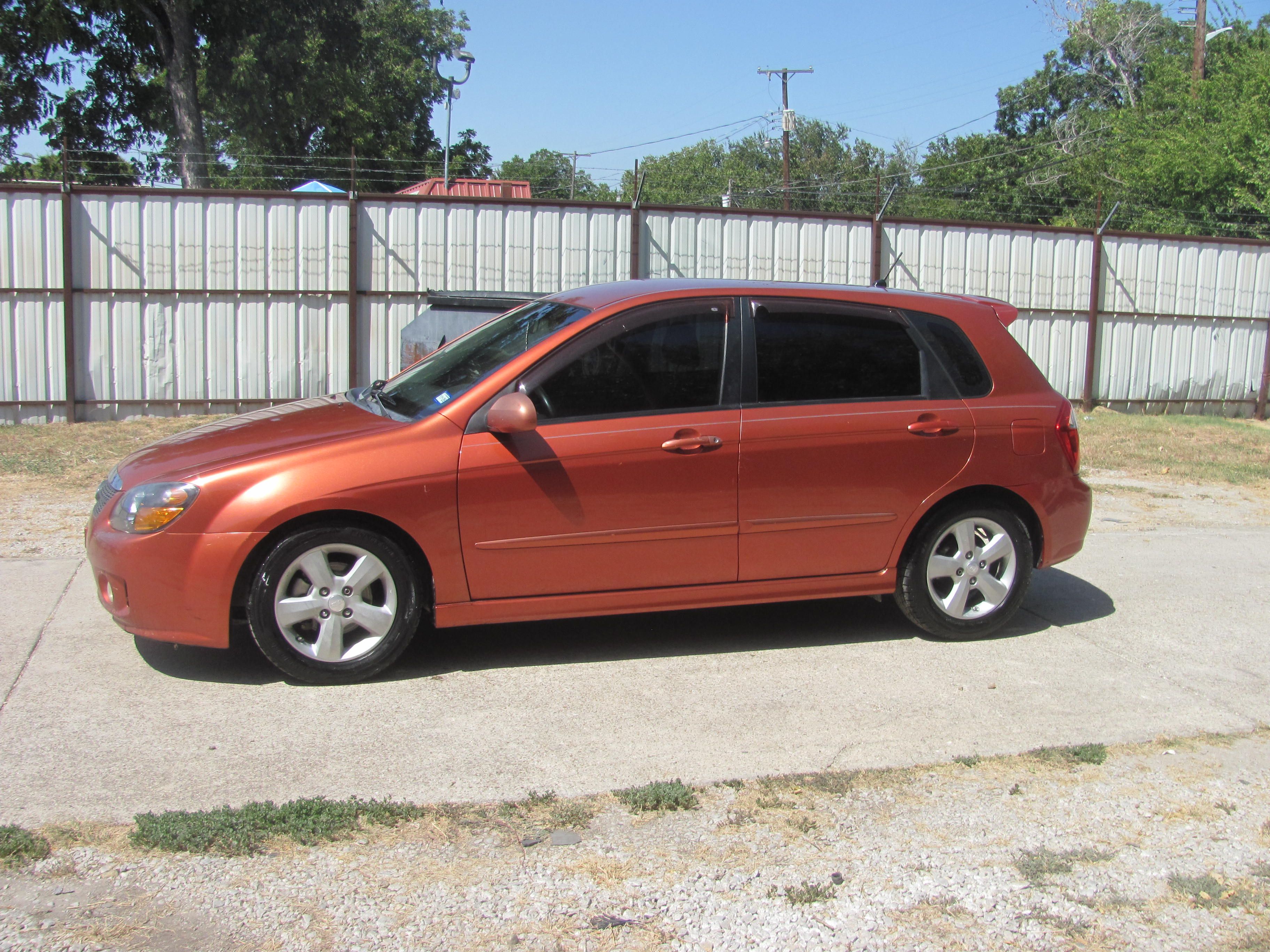 Used 2009 Kia Spectra5 UNAVAIL FWD image 1