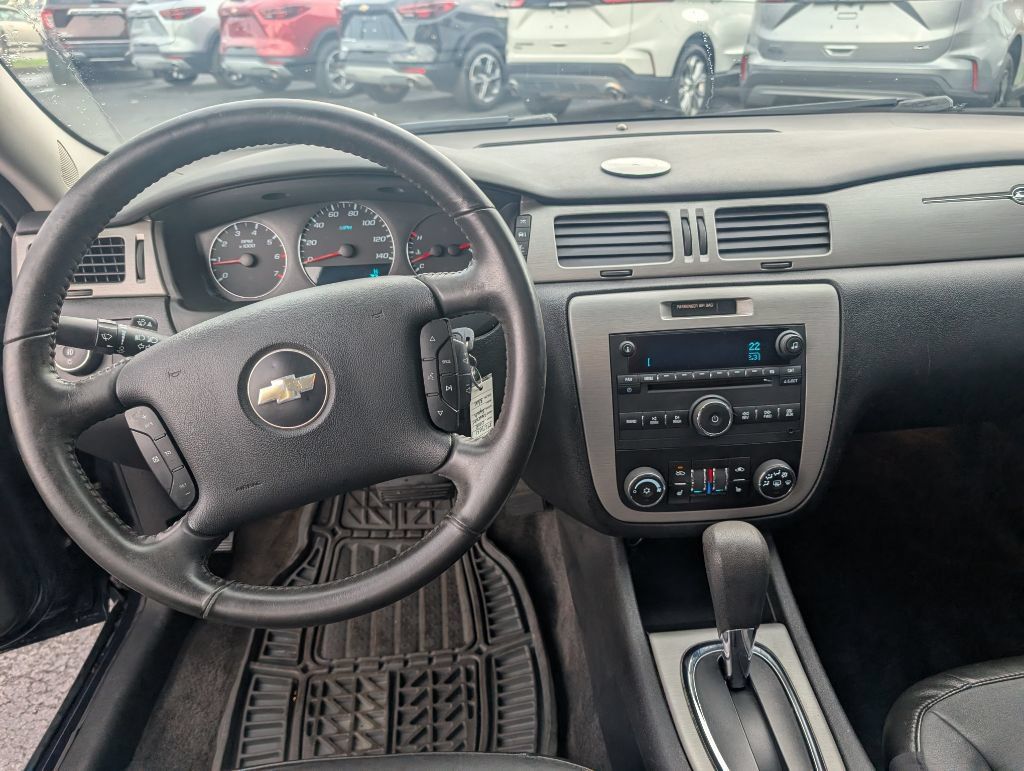 Used 2008 Chevrolet Impala LTZ FWD image 8