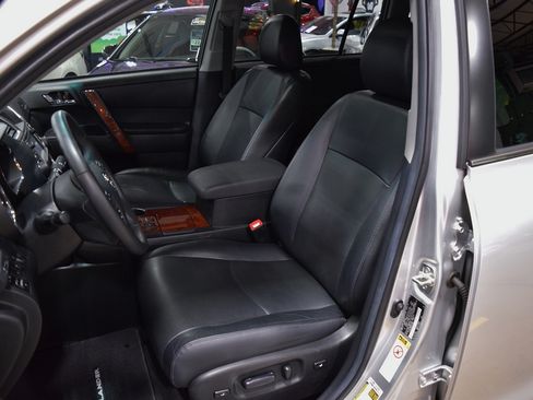 Used 2013 Toyota Highlander Limited FWD image 19