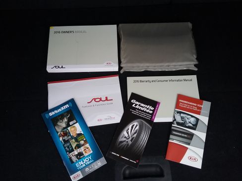 Used 2016 Kia Soul image 12