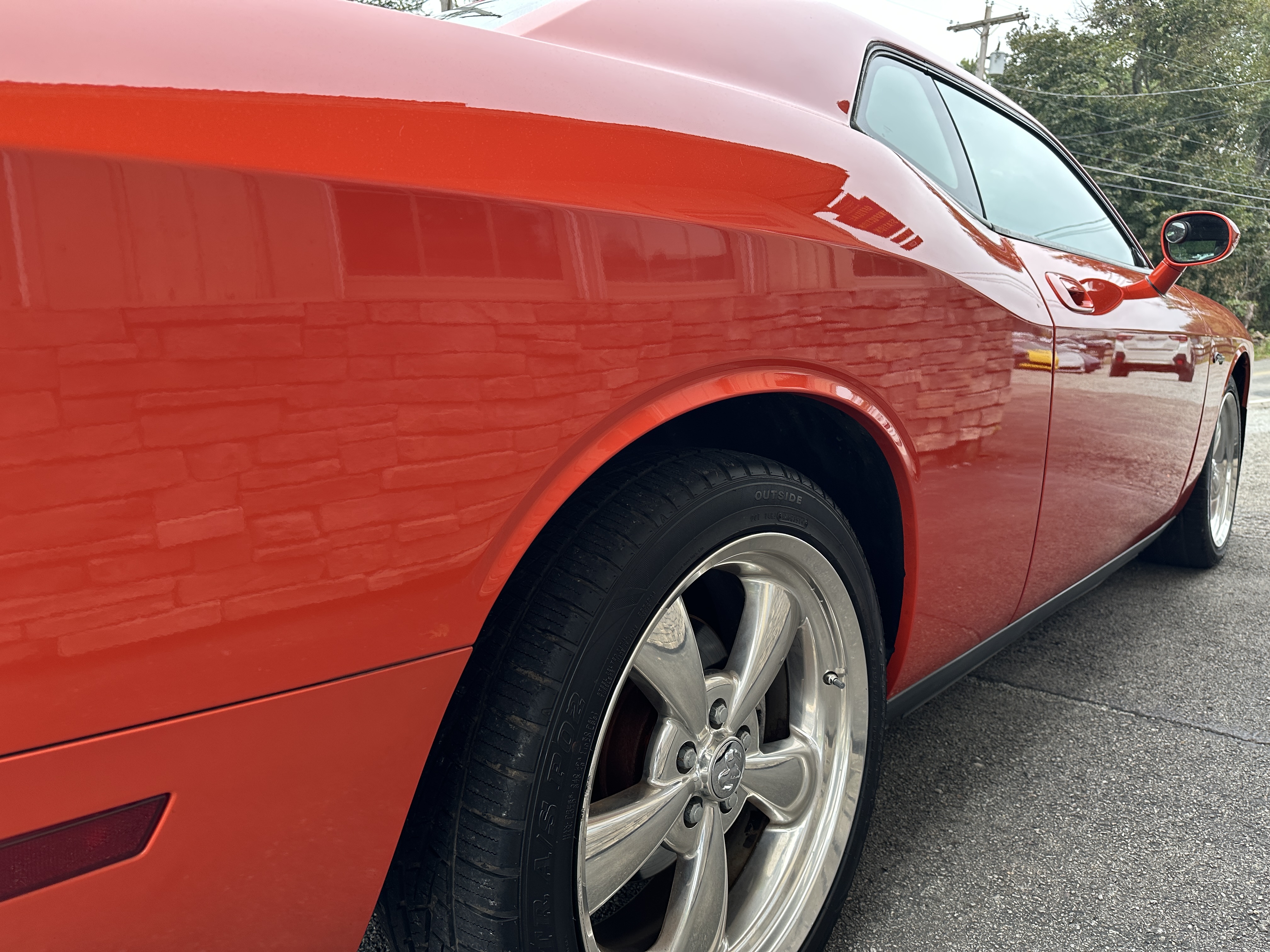 Used 2010 Dodge Challenger R/T RWD image 6