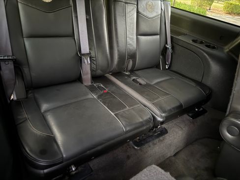 Used 2014 Cadillac Escalade ESV Platinum image 92