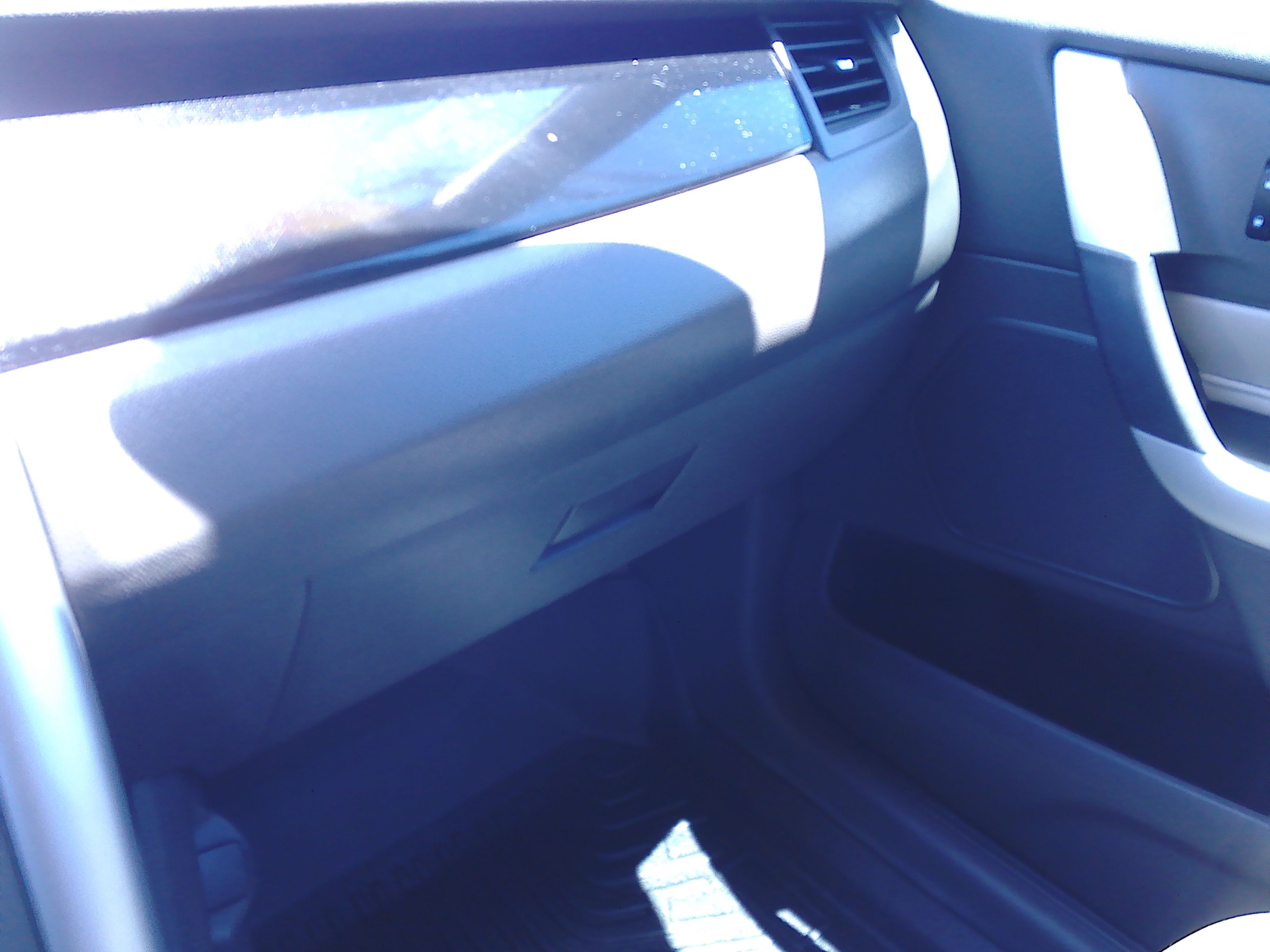 Used 2012 Ford Edge SE FWD image 16