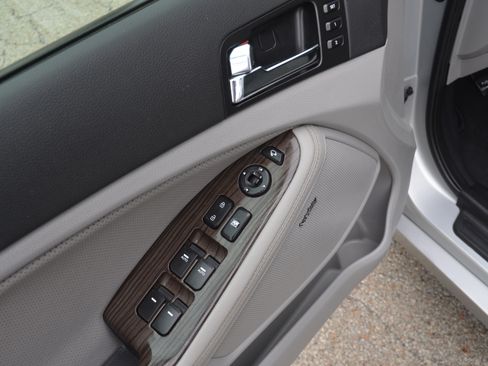Used 2013 Kia Optima EX FWD image 22