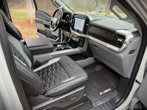 Used 2023 Ford F150 XLT image 26