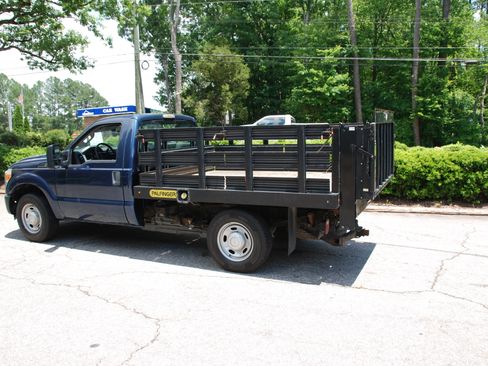 Used 2015 Ford F250 image 4