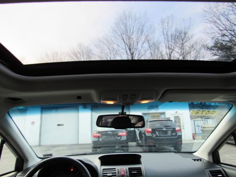 Used 2013 Subaru XV Crosstrek 2.0i Premium image 24