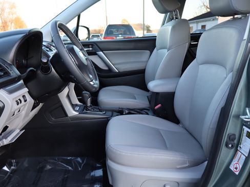 Used 2015 Subaru Forester 2.5i Touring image 11