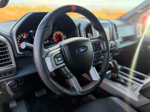 Used 2018 Ford F150 4x4 Crew Cab Raptor image 12