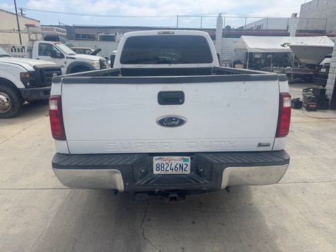 Used 2015 Ford F250 2WD SuperCab Super Duty image 5