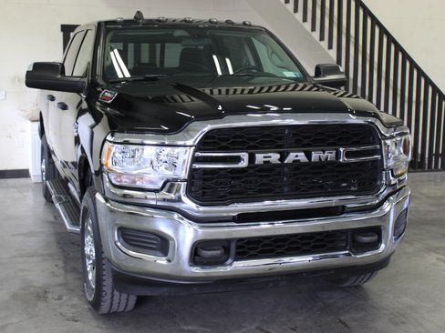 Used 2019 RAM 3500 Tradesman image 3