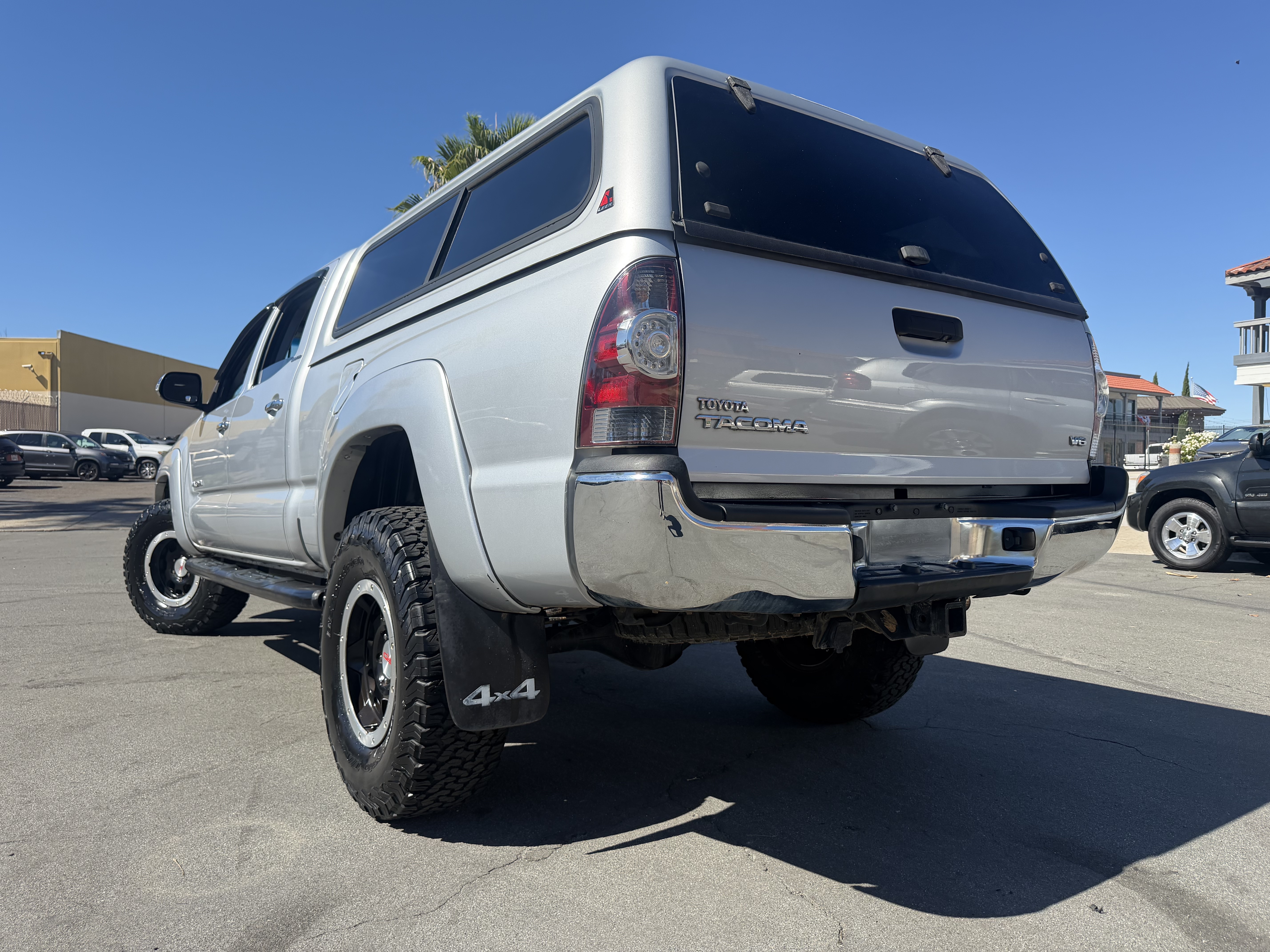 Used 2013 Toyota Tacoma 4x4 Double Cab Limited image 8