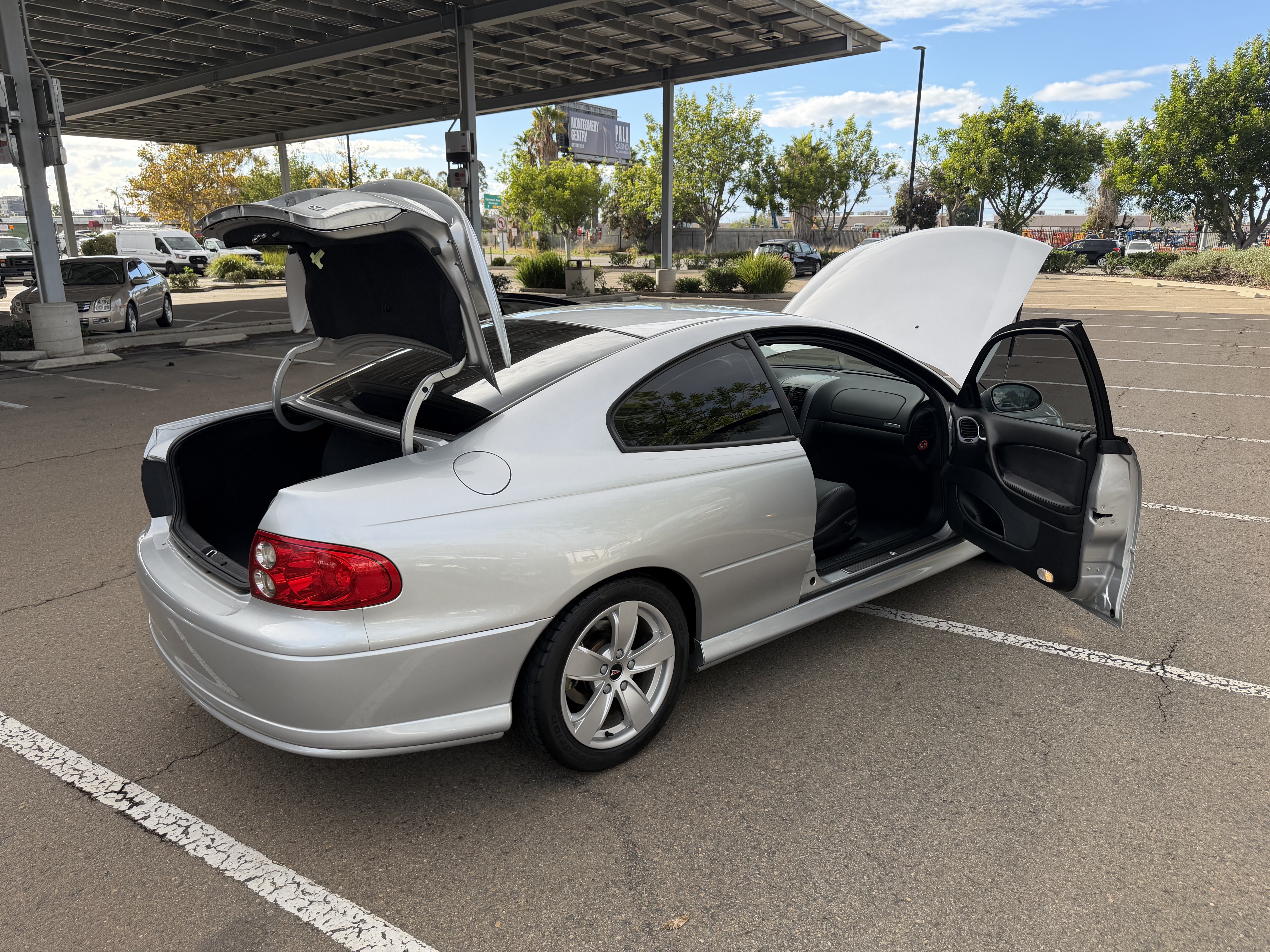 Used 2004 Pontiac GTO UNAVAIL RWD image 41