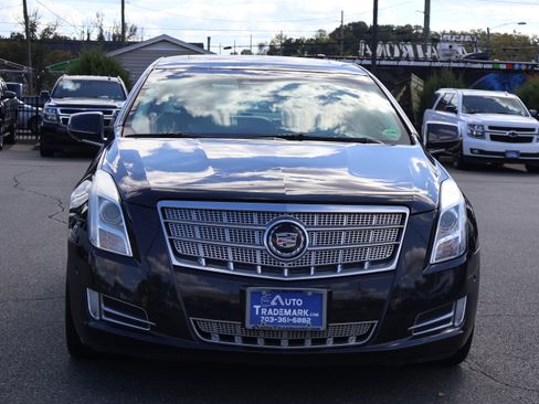 Used 2014 Cadillac XTS Platinum image 2