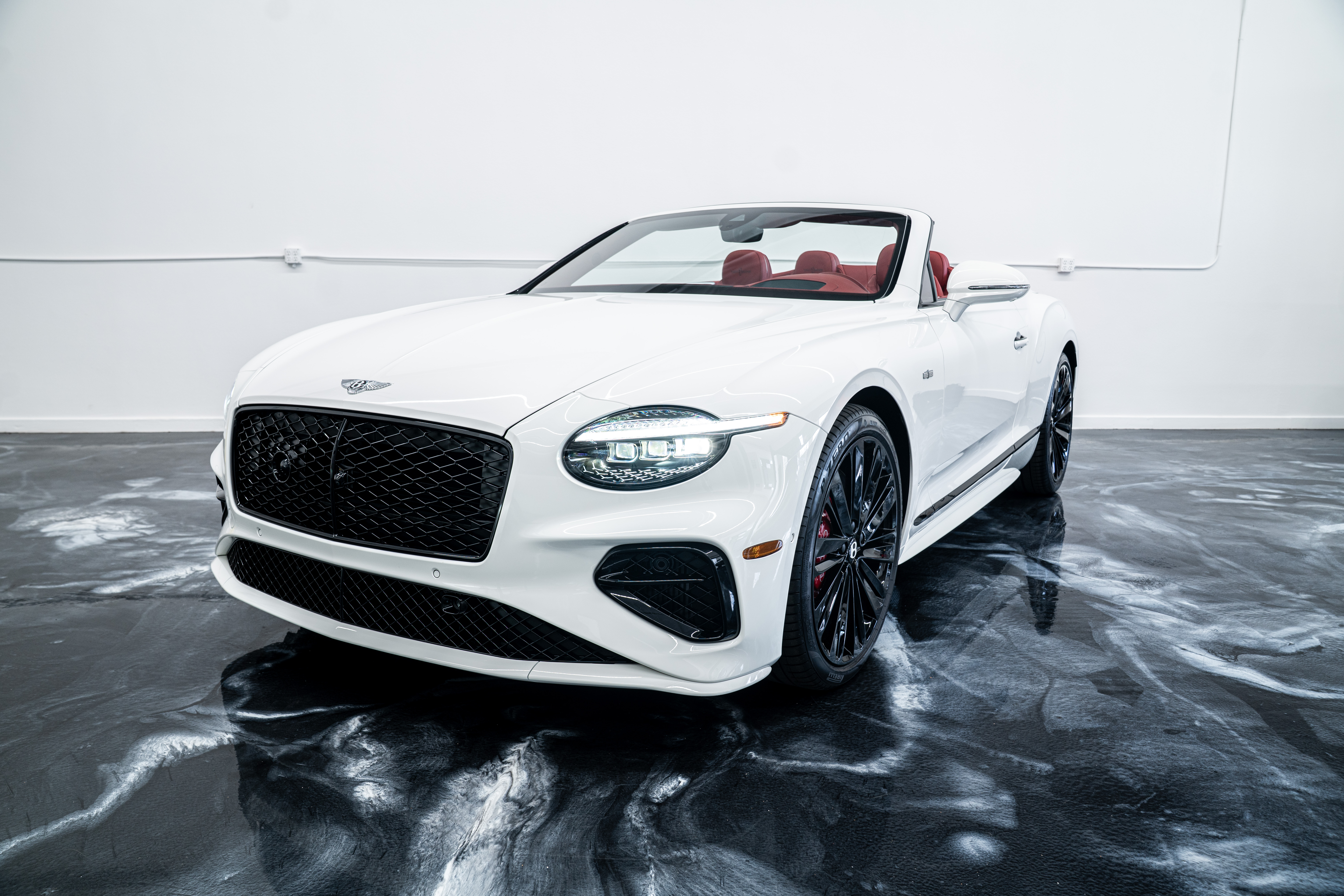 Used 2025 Bentley Continental GTC Speed AWD/4WD image 10