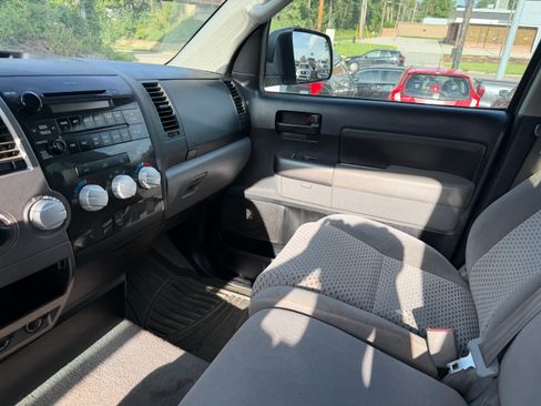 Used 2011 Toyota Tundra 4x4 Double Cab image 16