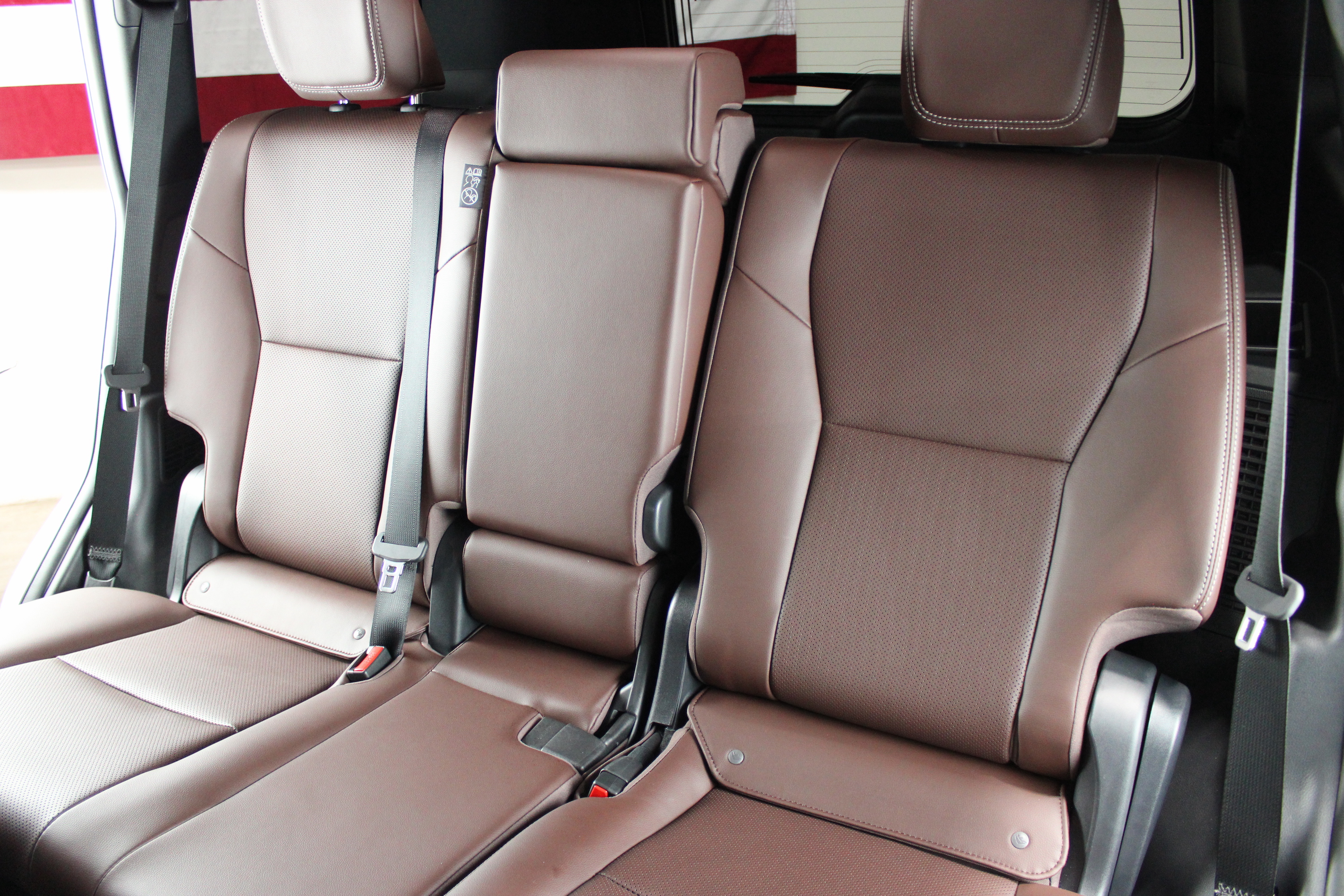 Used 2026 Toyota Land Cruiser UNAVAIL AWD/4WD image 9