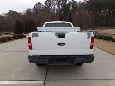 Used 2005 Ford F150 XLT AWD/4WD image 4